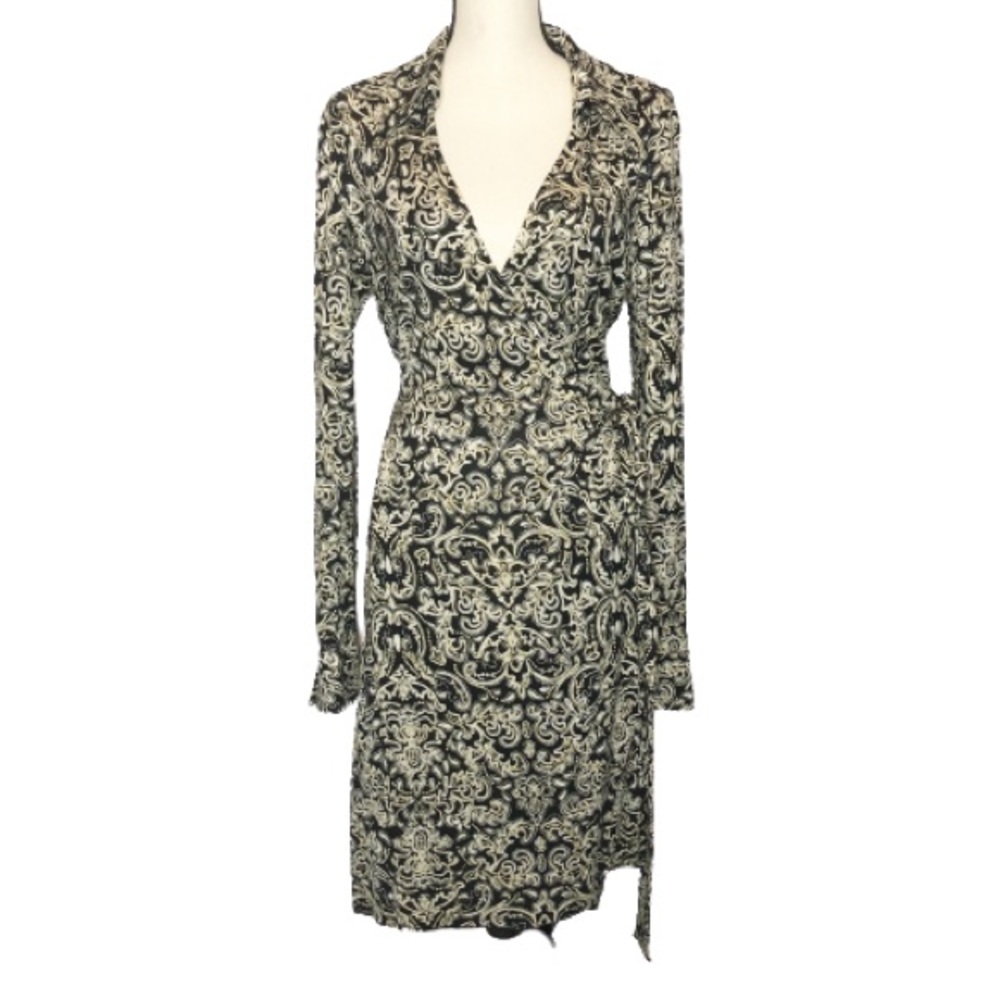 Diane von Furstenberg 100% Silk Wrap Dress